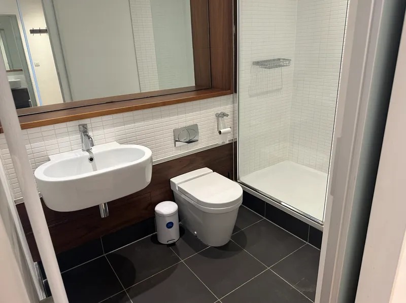 Brayford Waterfront // 2 Bed & 2 Bath // JULY 2026 - Image 19